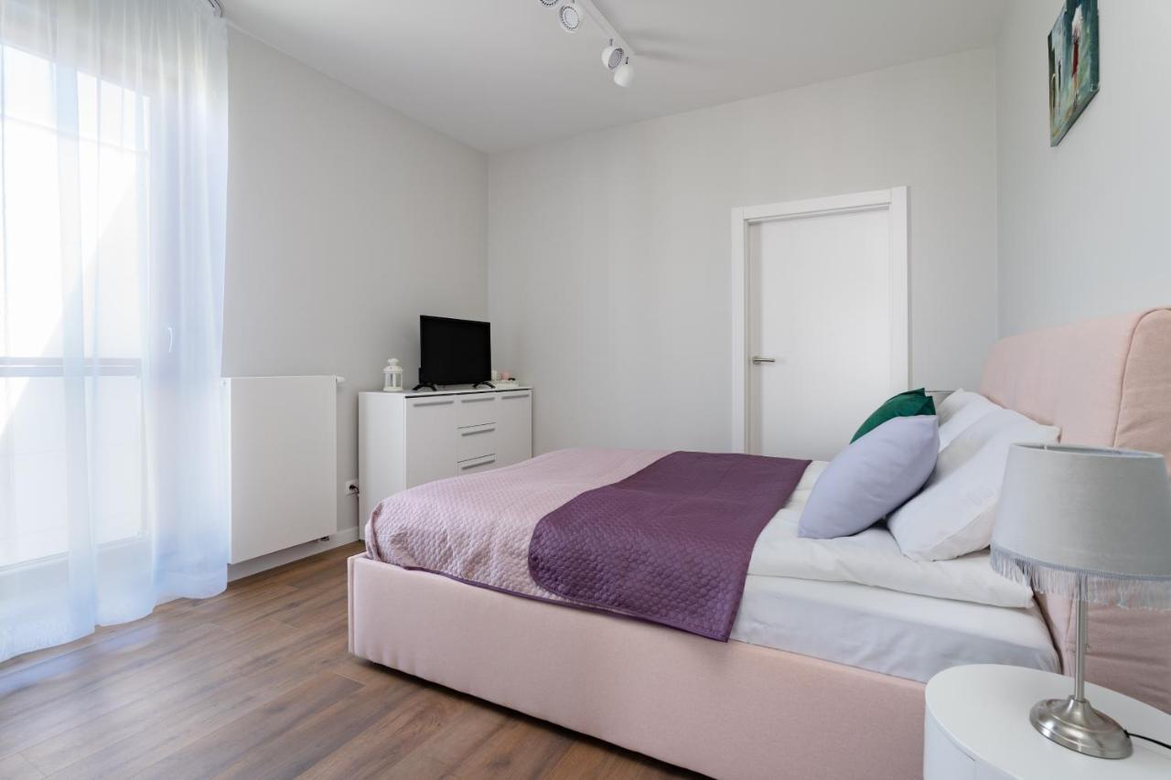 INA Rent - Nadmorski Dwór Gdańsk Exterior foto